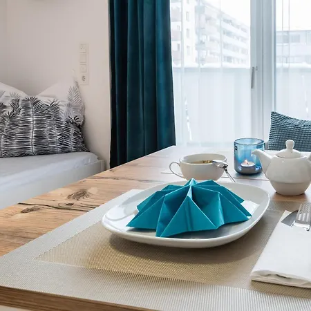 Serviced Muenchen-messe/g Münih