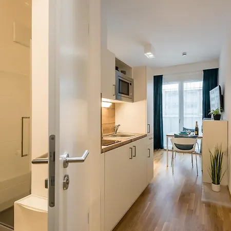 Serviced Muenchen-messe/g 4* Münih