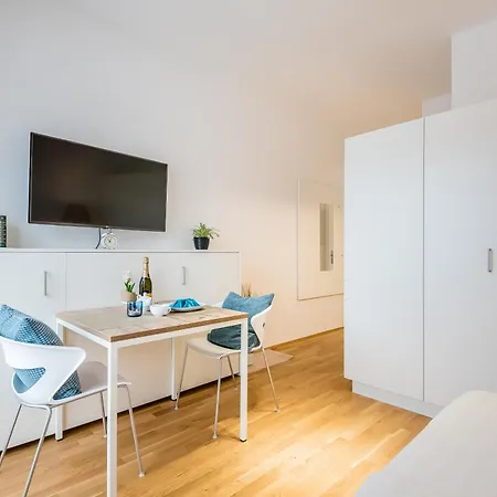 Serviced Muenchen-messe/g