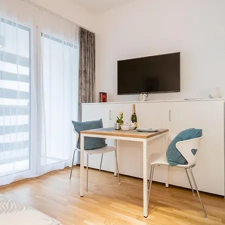 Serviced Muenchen-messe/g מלון דירות 4*