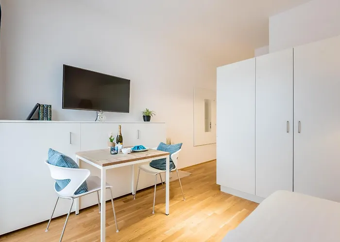 Serviced Muenchen-messe/g